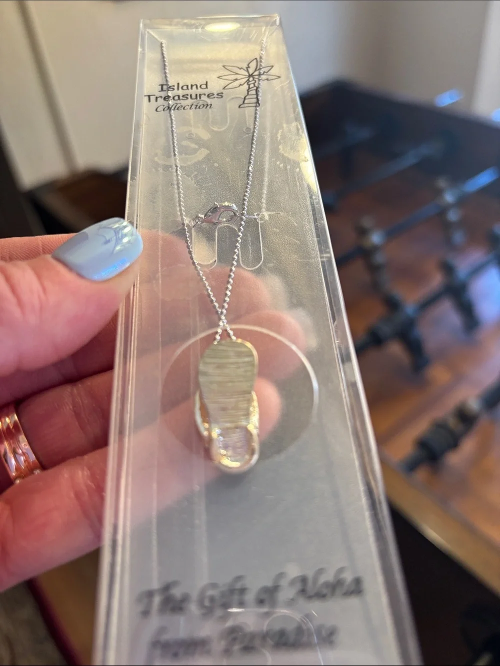 NWT Island Treasures Silver Tone Multicolor Flip Flop Pendant Necklace